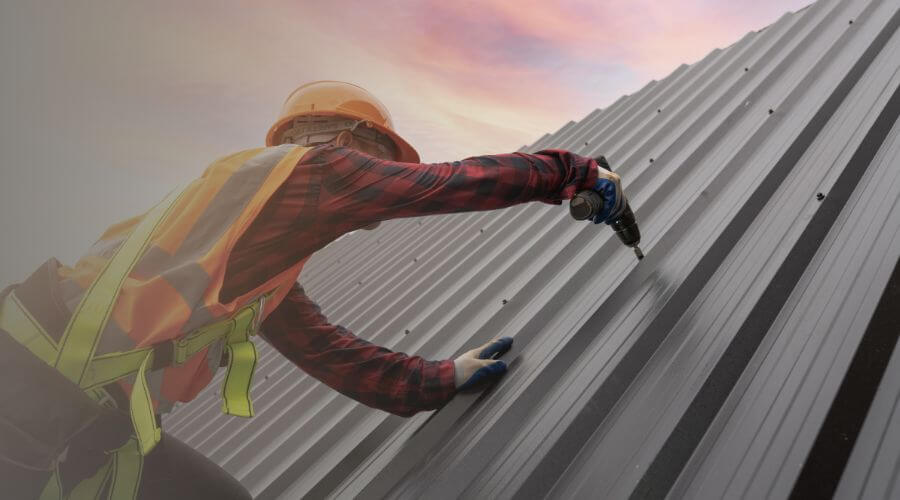 Expert Emergency Roof Repairs services in Lake Ann, MI
